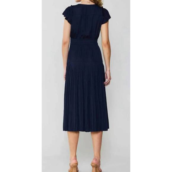 NEW CURRENT AIR sophia flutter sleeve midi dress in navy - Picture 2 of 2